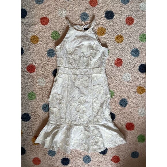 INC Women's Embroidered Halter White Sheath Flounce Dress Size 4P Fairy Coquette - Picture 3 of 5